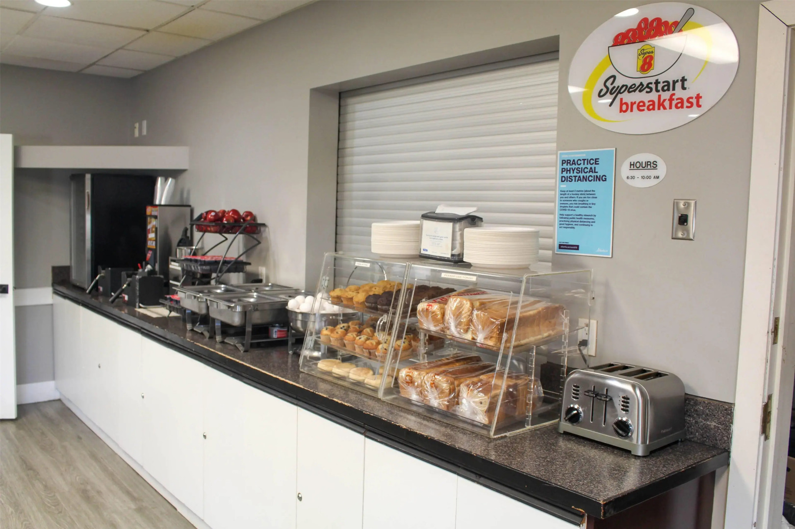 Super 8 by Wyndham Edmonton South