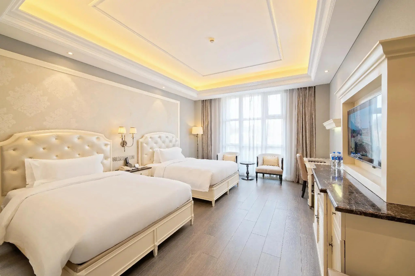 Yin Run Jin Jiang Castle Hotel