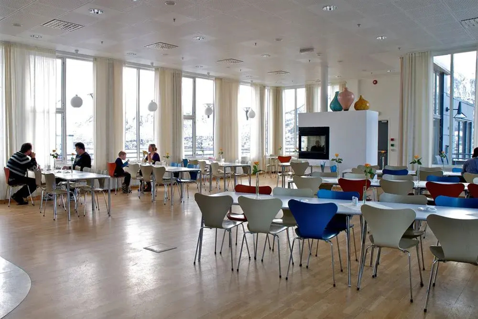 Enter St. Elisabeth Hotel