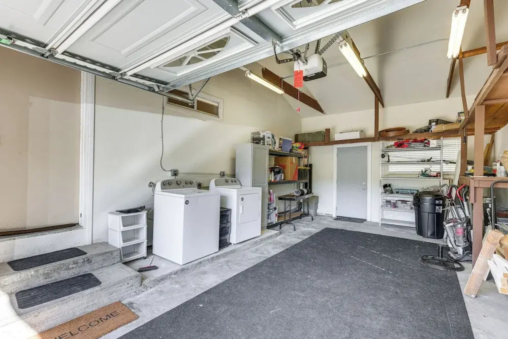 Home w/ 2 Decks - 2 Mi to Lake Gregory Dog Park!