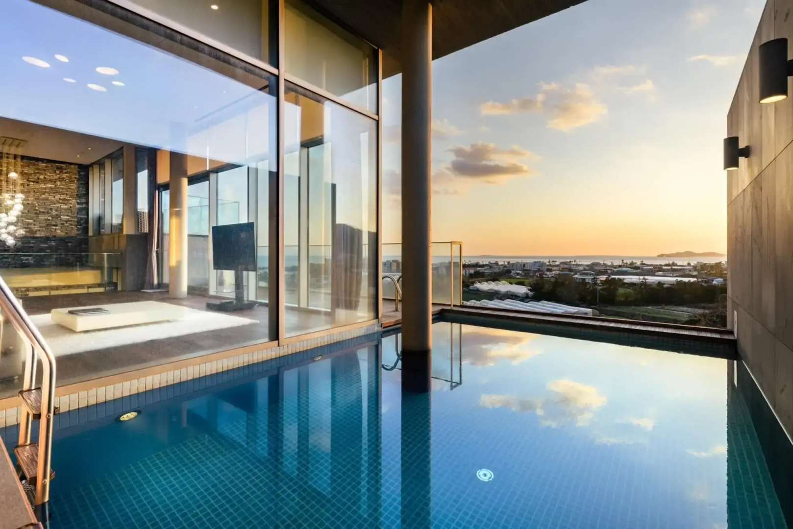 Bayhill Pool & Villa