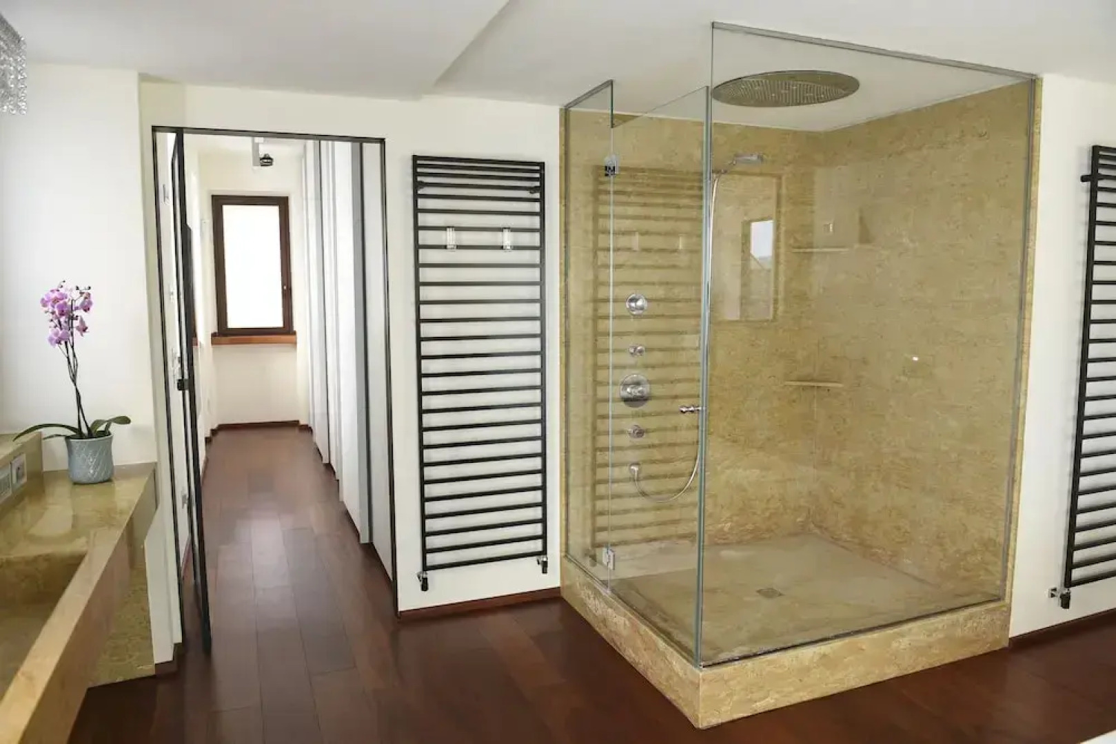 Luxury Como Lake Apartment