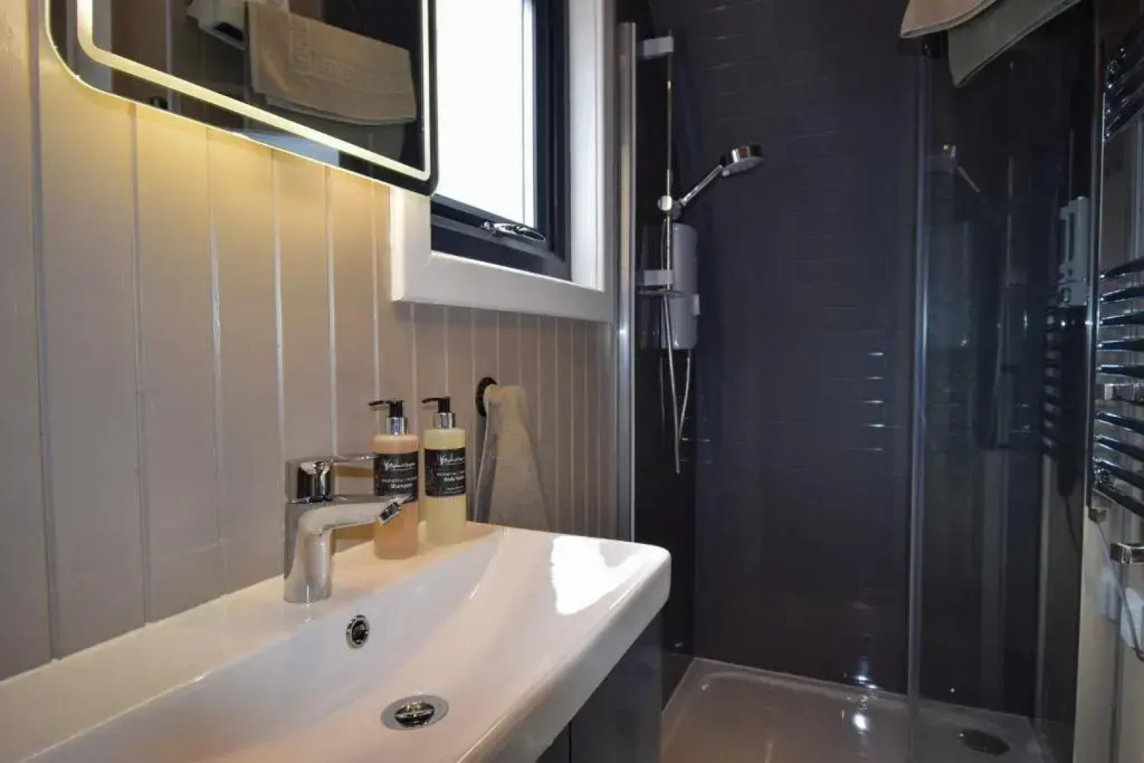 The Shack and Pods at Inchree