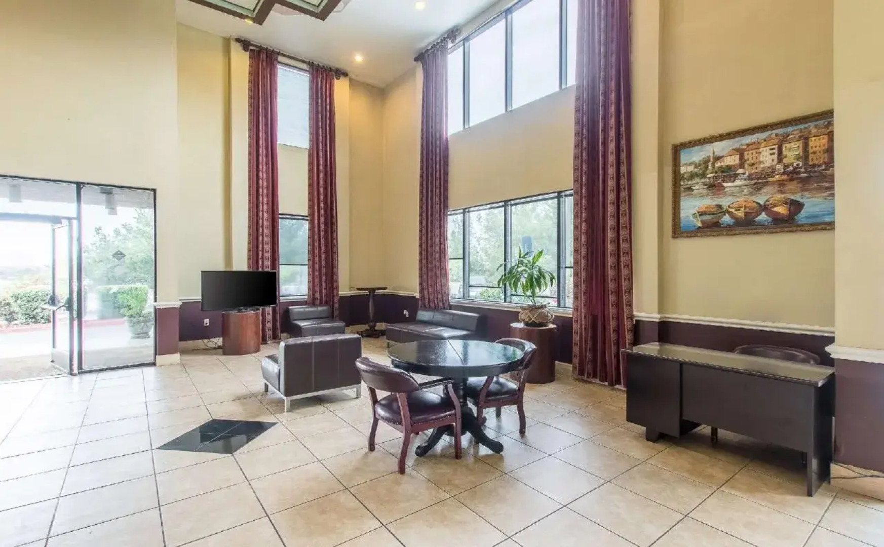 San Bernandino Inn & Suites