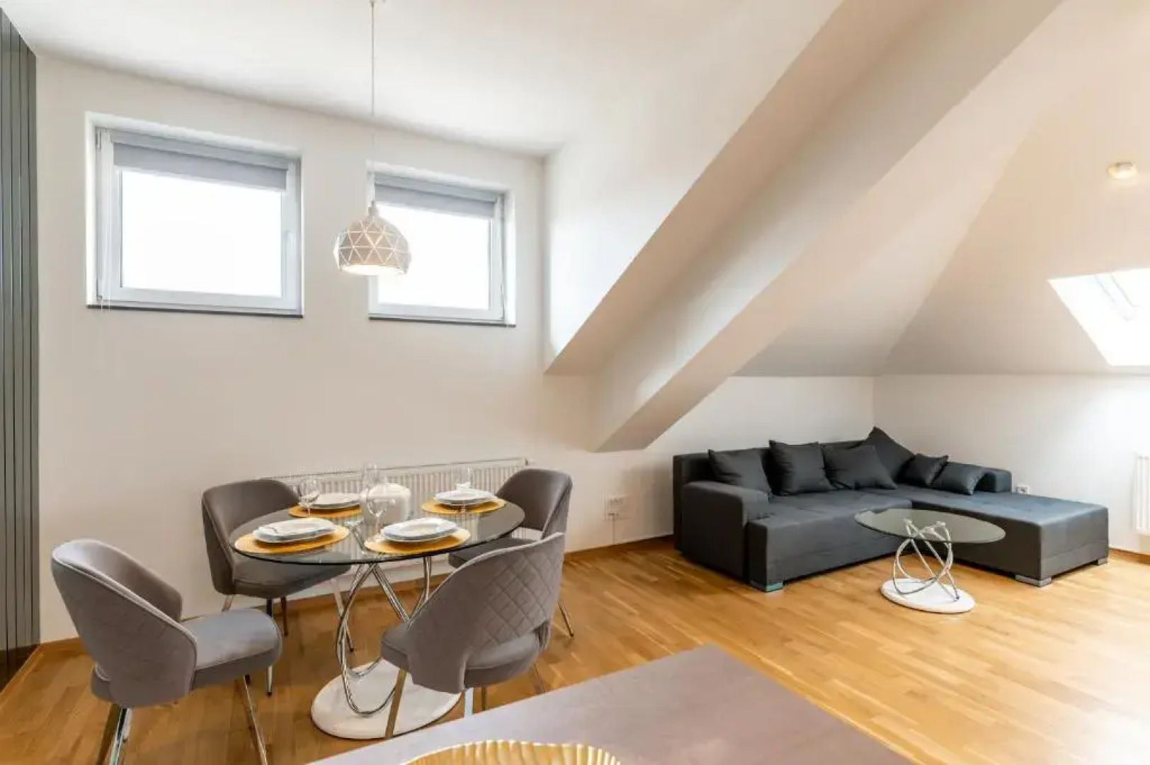 Apartments Adversarium