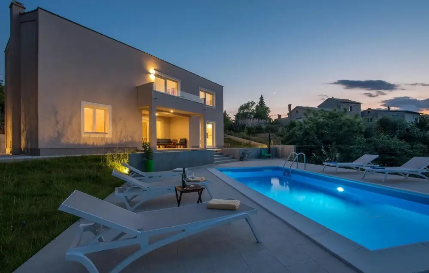 Beautiful Home in Vrh With Outdoor Swimming Pool, Wifi and 3 Bedrooms