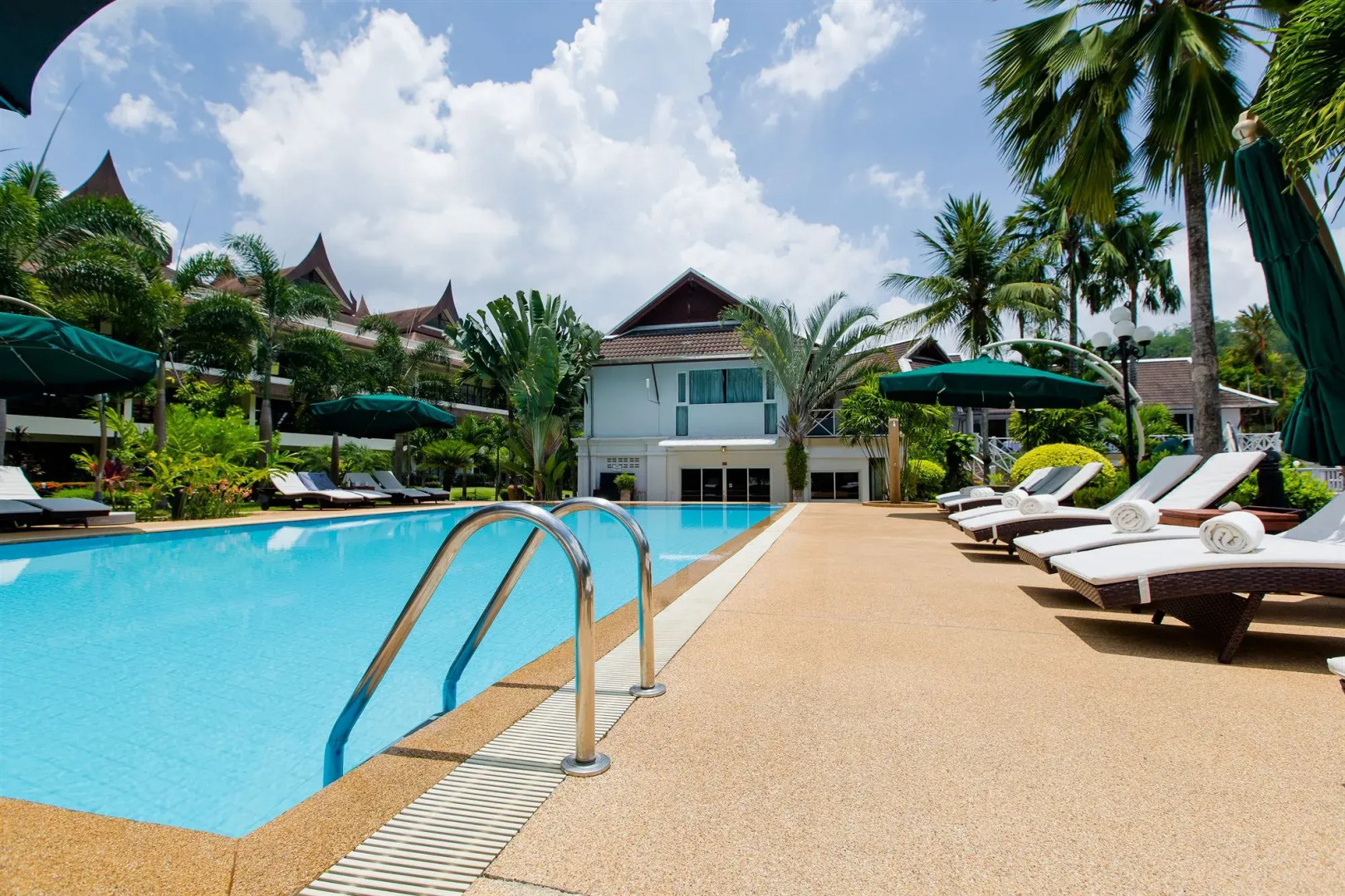 Serenity Lakeside Resort