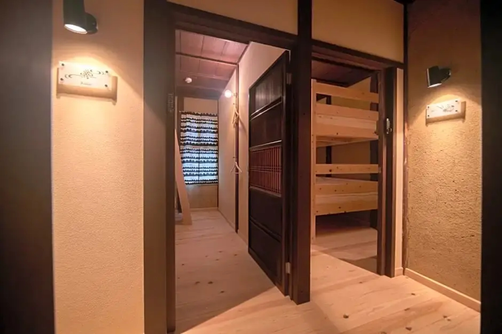 "Sasayama Jyokamachi Guest House KURIYA Semi Double Bunk Bed Cabin for 2-4 Pax - Vacation STAY 91845 "