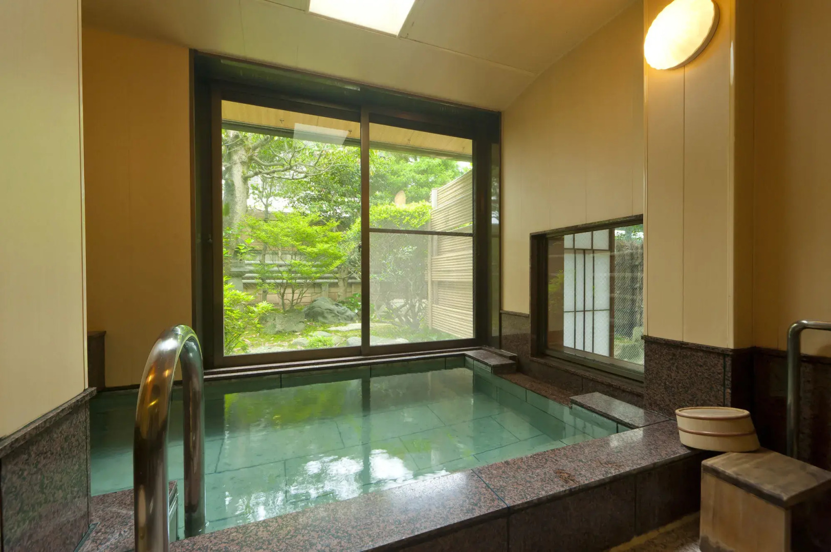 Tatsunokuchi Onsen Tagawa Ryusenkaku