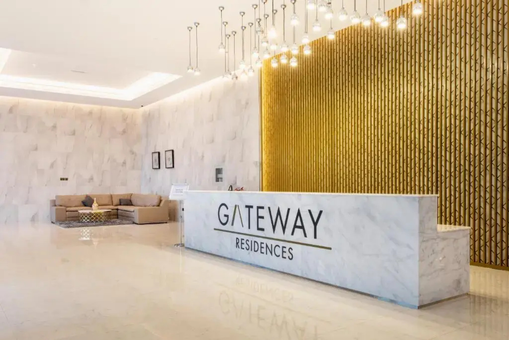 Live in the middle of Lagoons and Sea