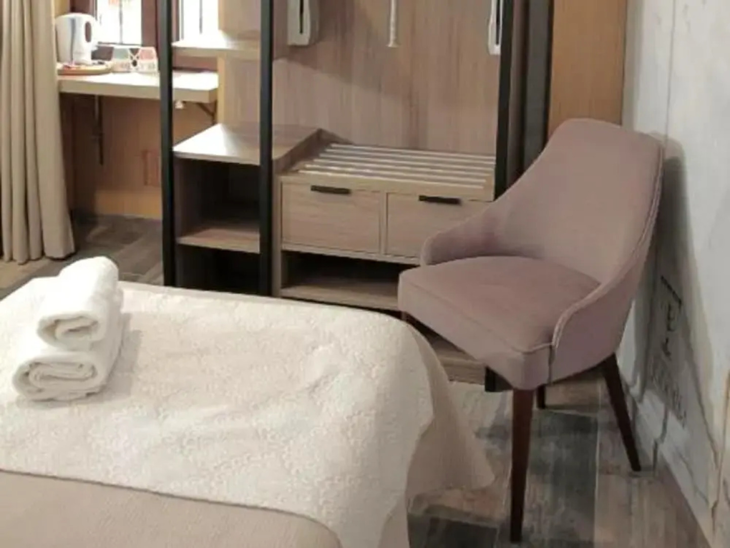 Hospedium DLJ Hostal Temático Desde La Judería