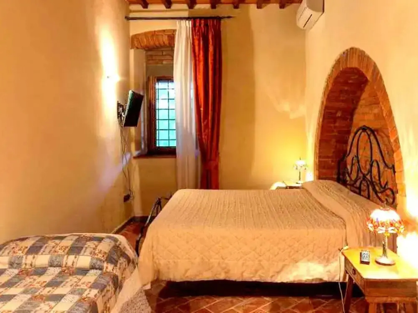 Comfortable Cottages in Loro Ciuffenna