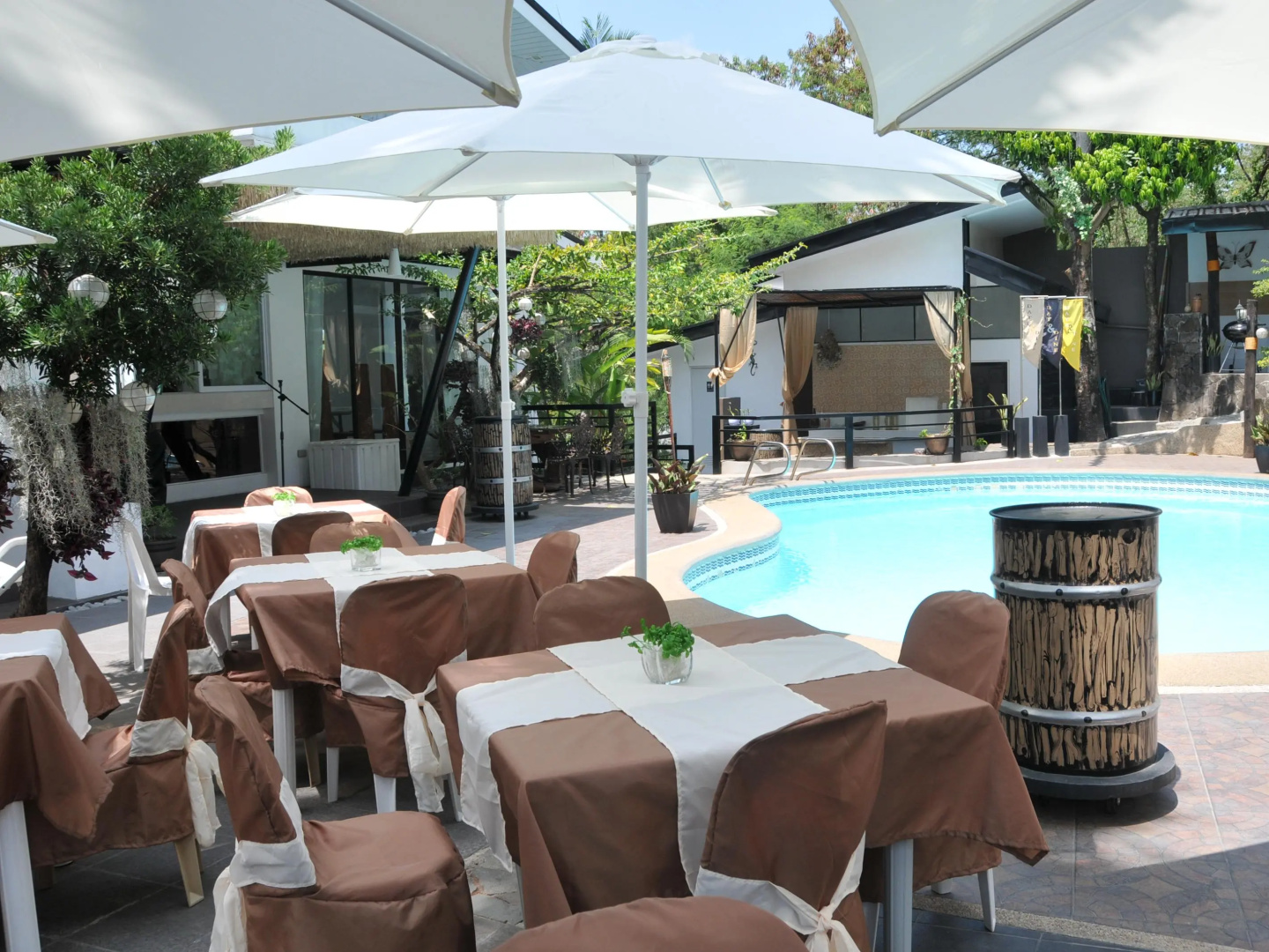 Date & Dine Resort