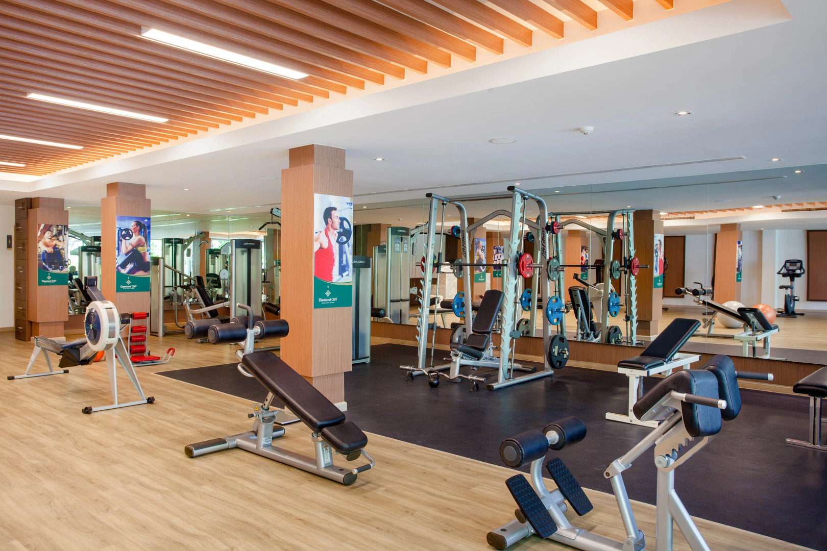 Курортный отель Diamond Cliff Resort & Spa, Patong Beach