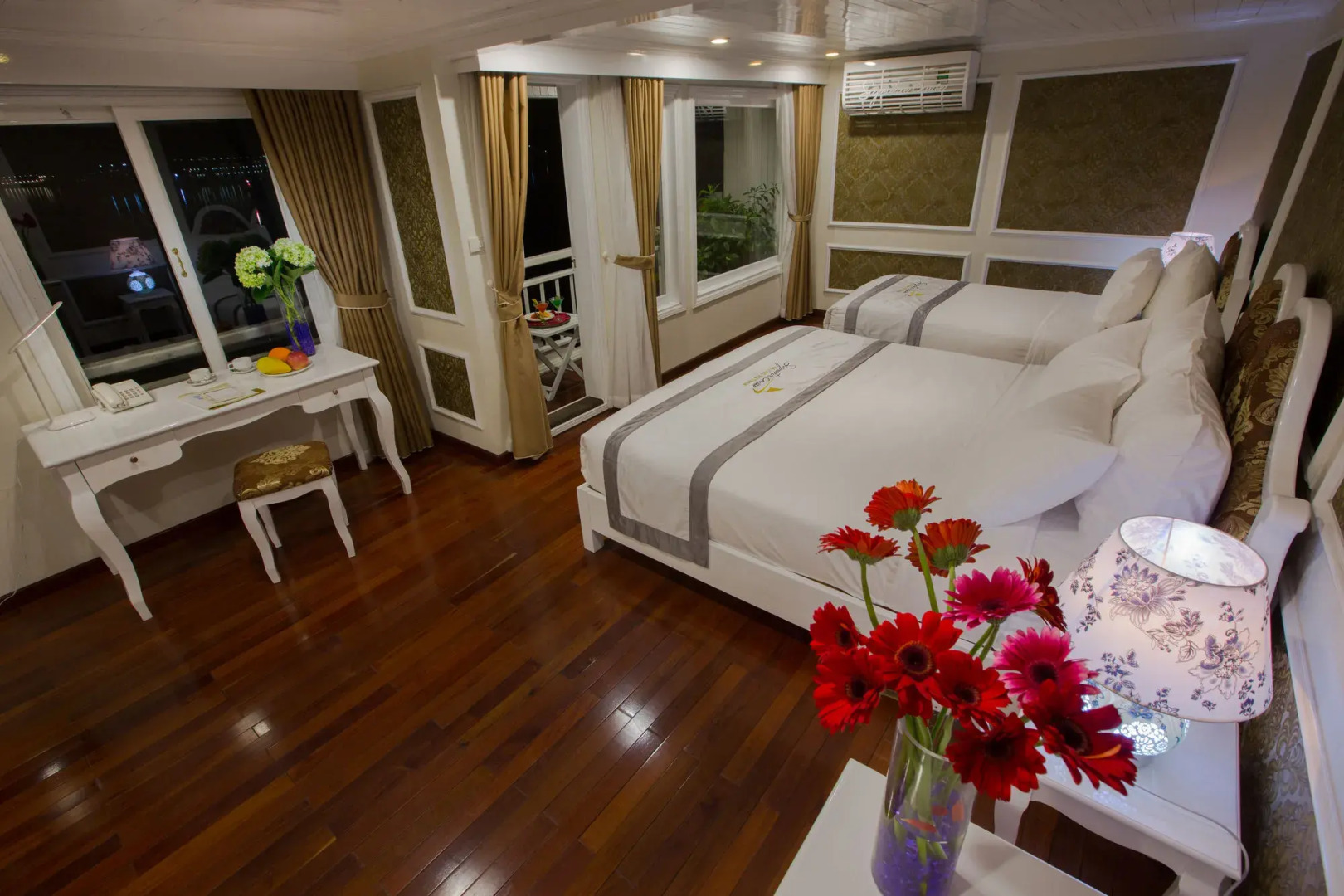 Signature Royal Halong Cruise