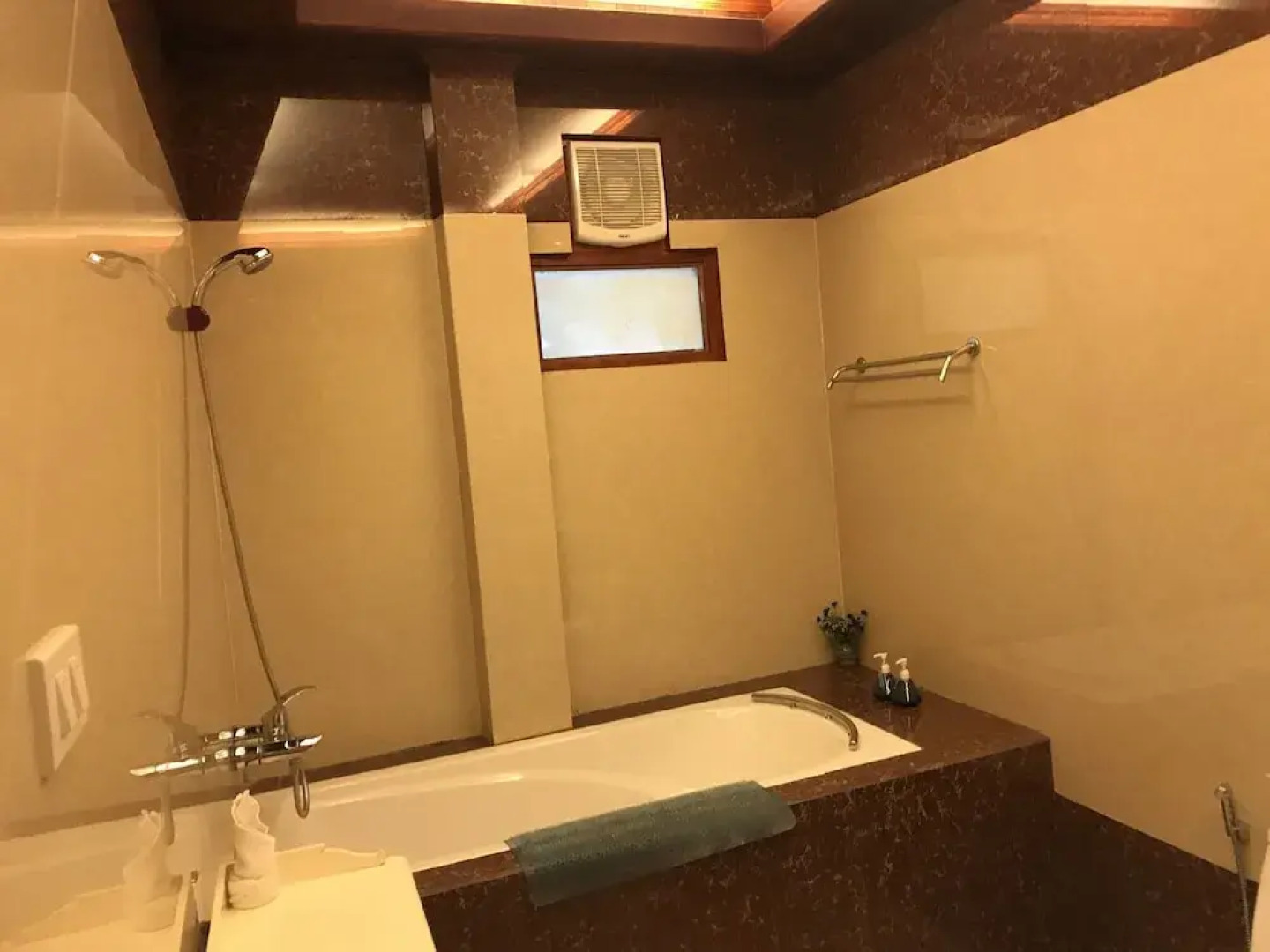 Mekong Riverside Lodge