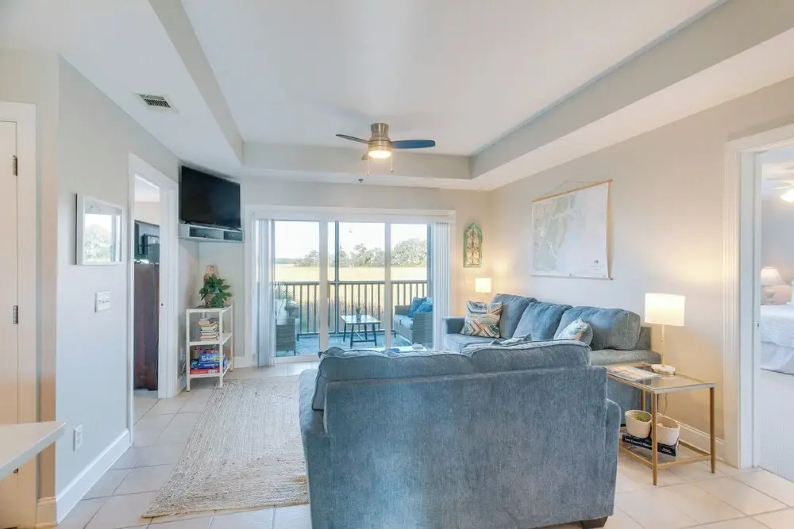 Darien Condo w/ Boat Dock Access: Walk to Downtown