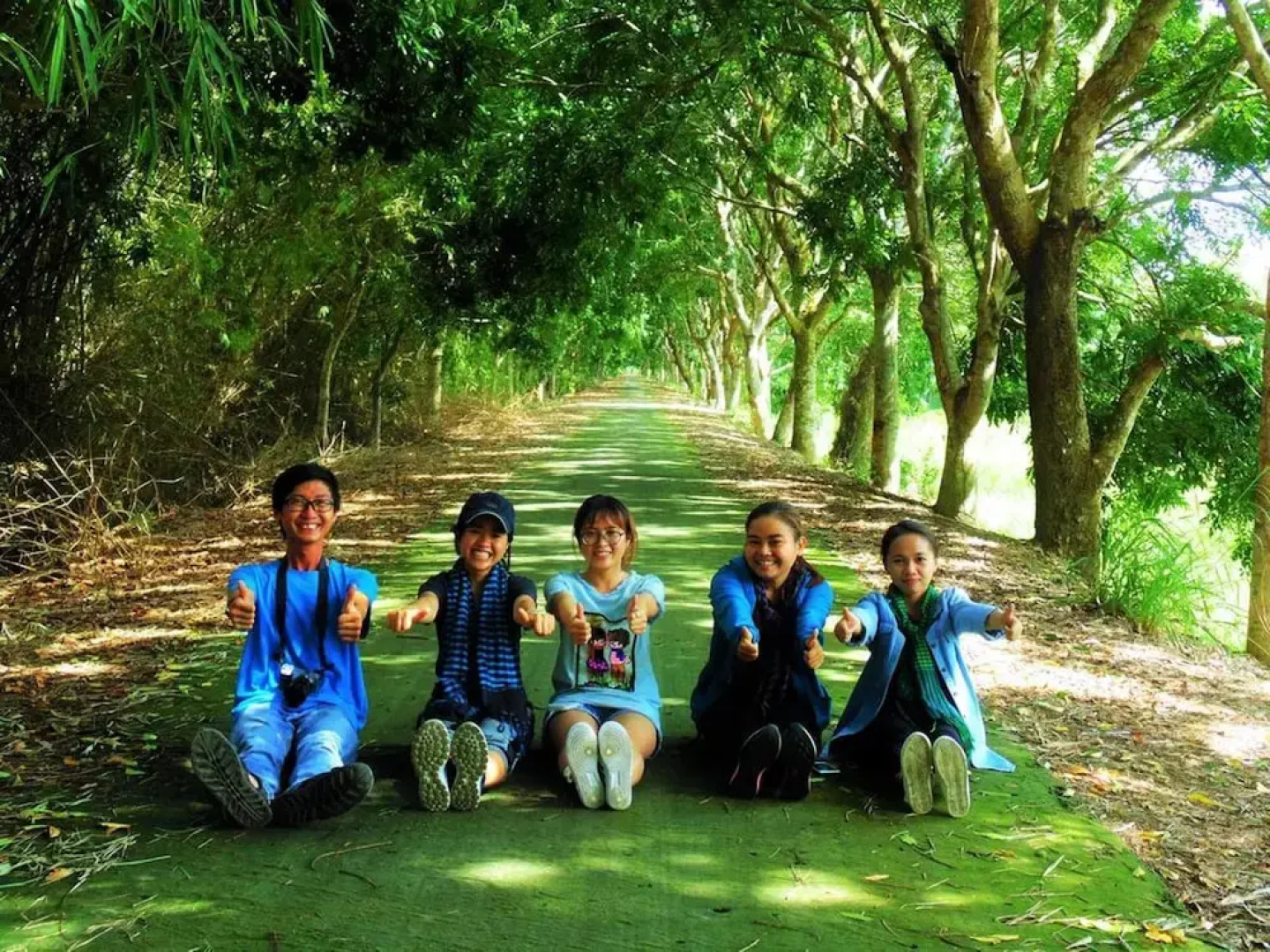 Hai Lua Homestay (Lotus Lake Homestay)