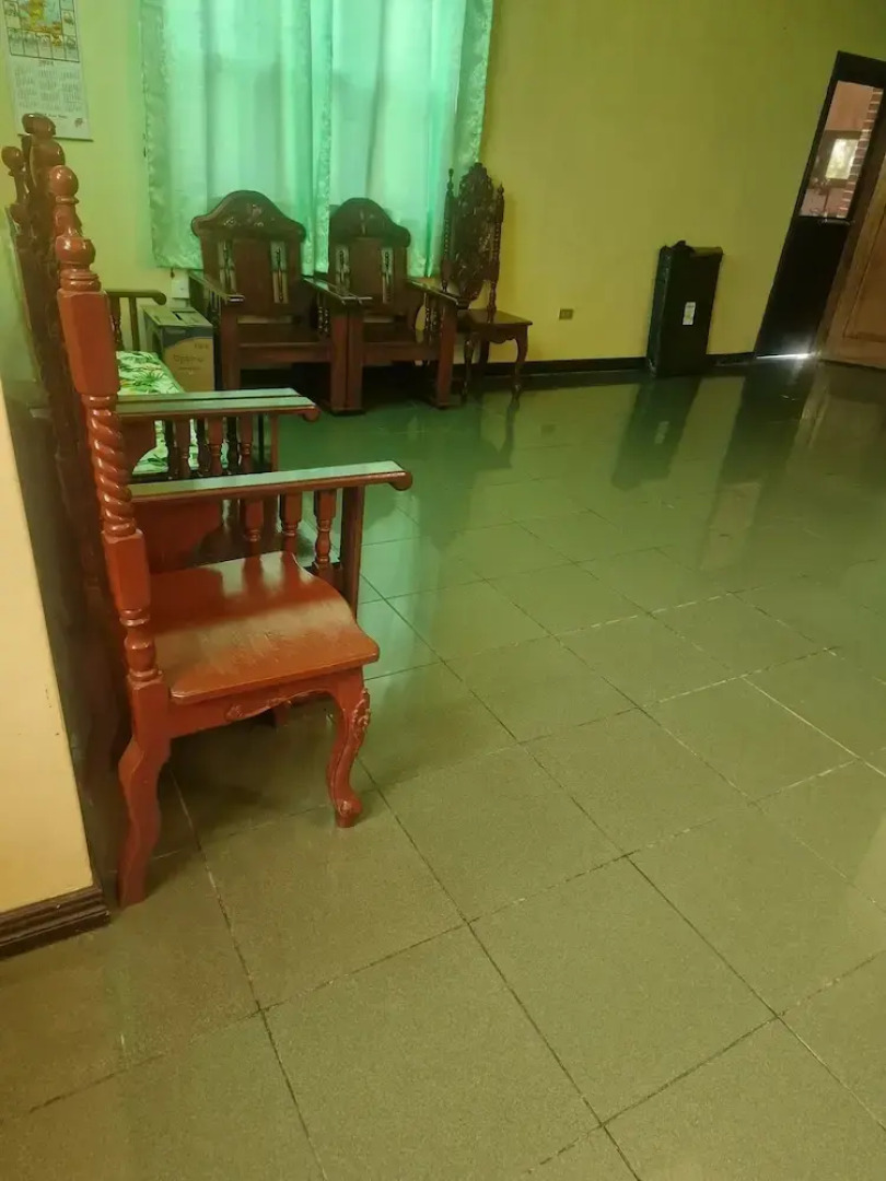 Traveler's Comfort Inn