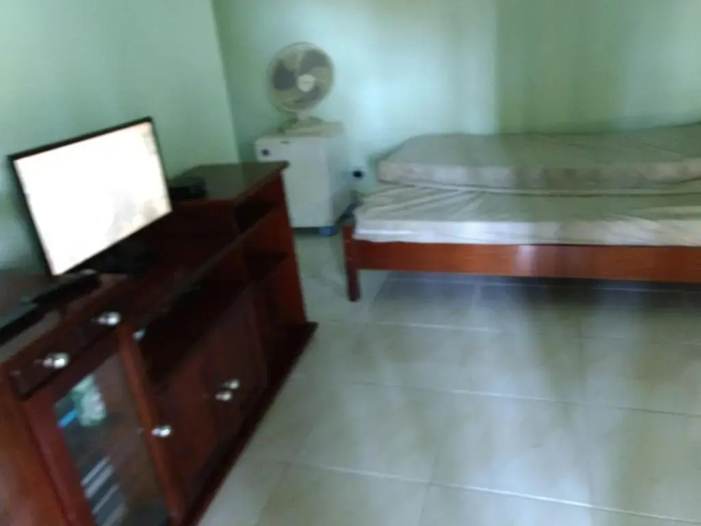 Casa 2 ou 3 Quartos Piscina Churrasqueira e Campo Futebol Gramado em Araruama Bairro Pontinha RJ