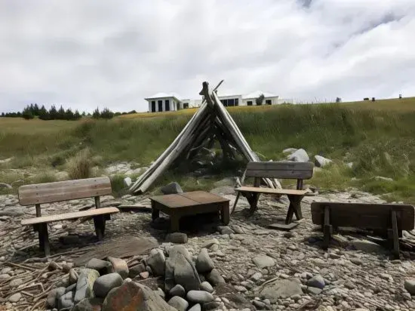 Saltwater - Absolute Oceanfront, Hot Tubs, Sauna, Fire Pits