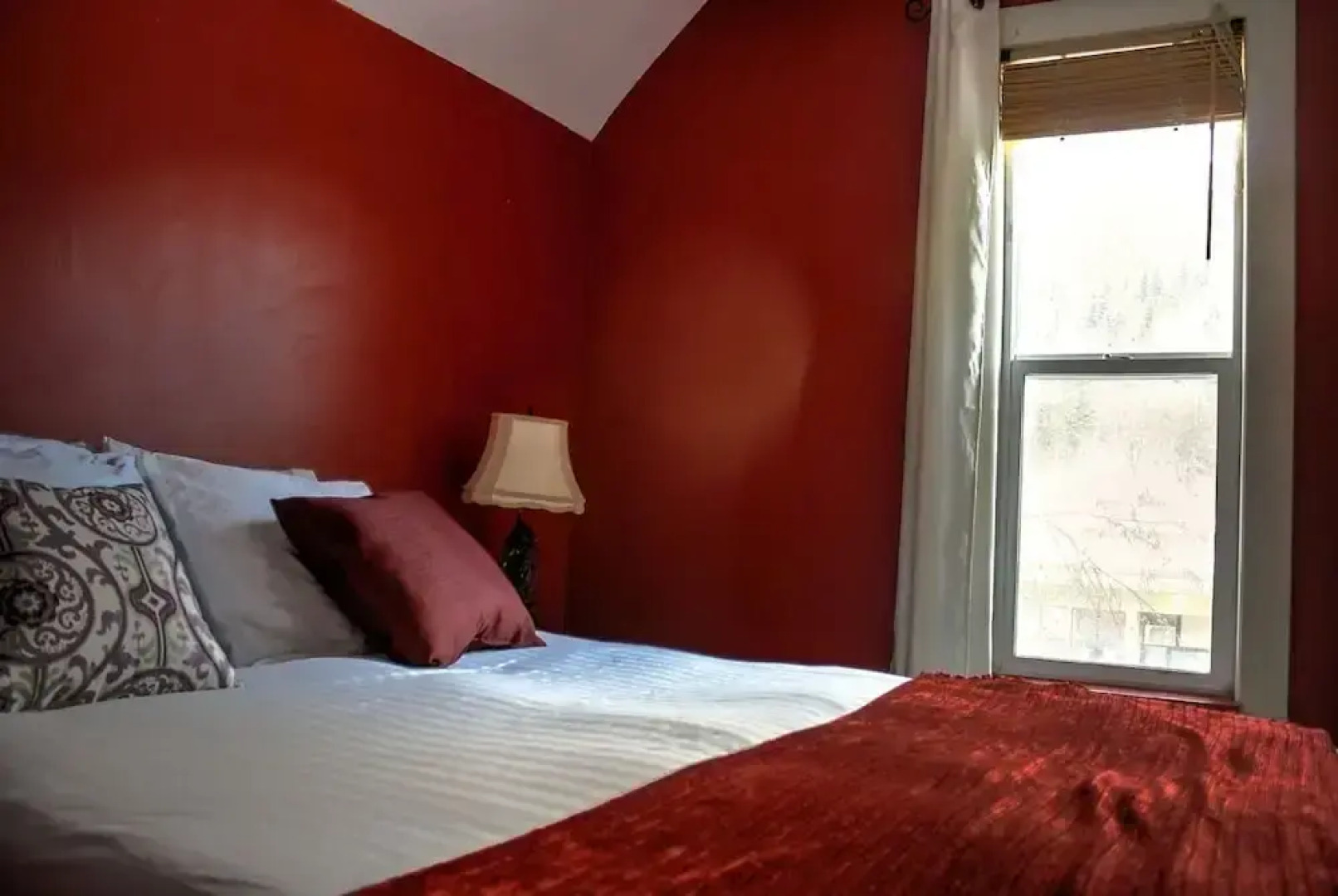 Snowshoe Pete's Mountain Retreat