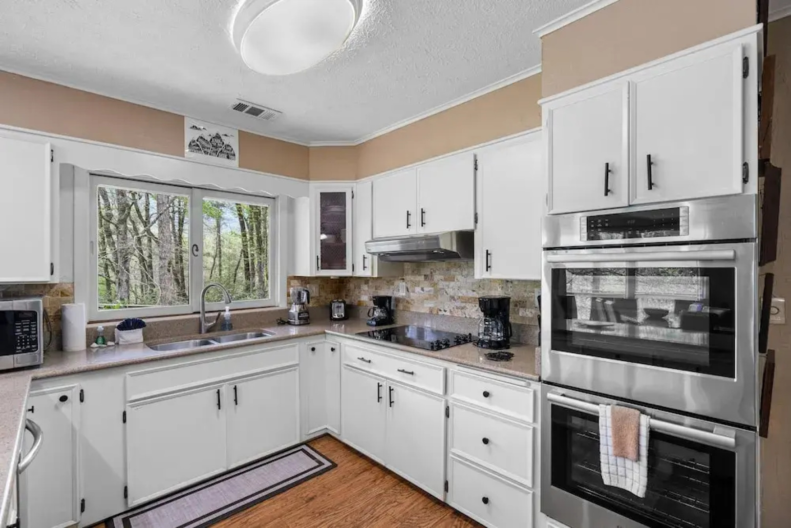 Cosby Mountain Lodge 4 Bedroom Home