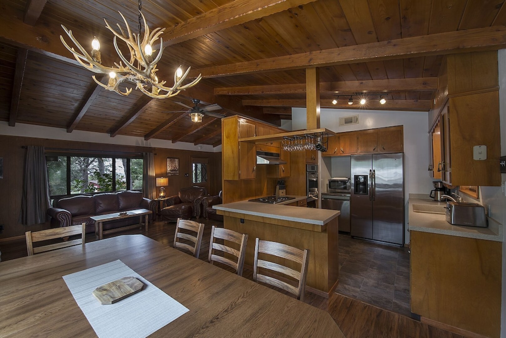 Yosemite Scenic Wonders - Bass Lake Area