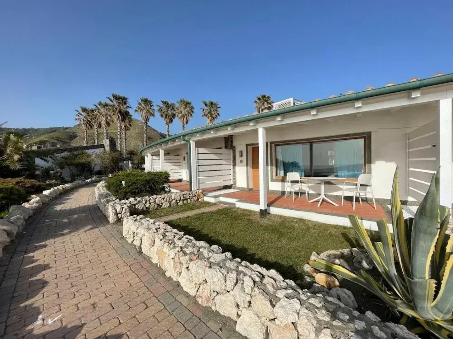 Le Mandrelle Beach Resort