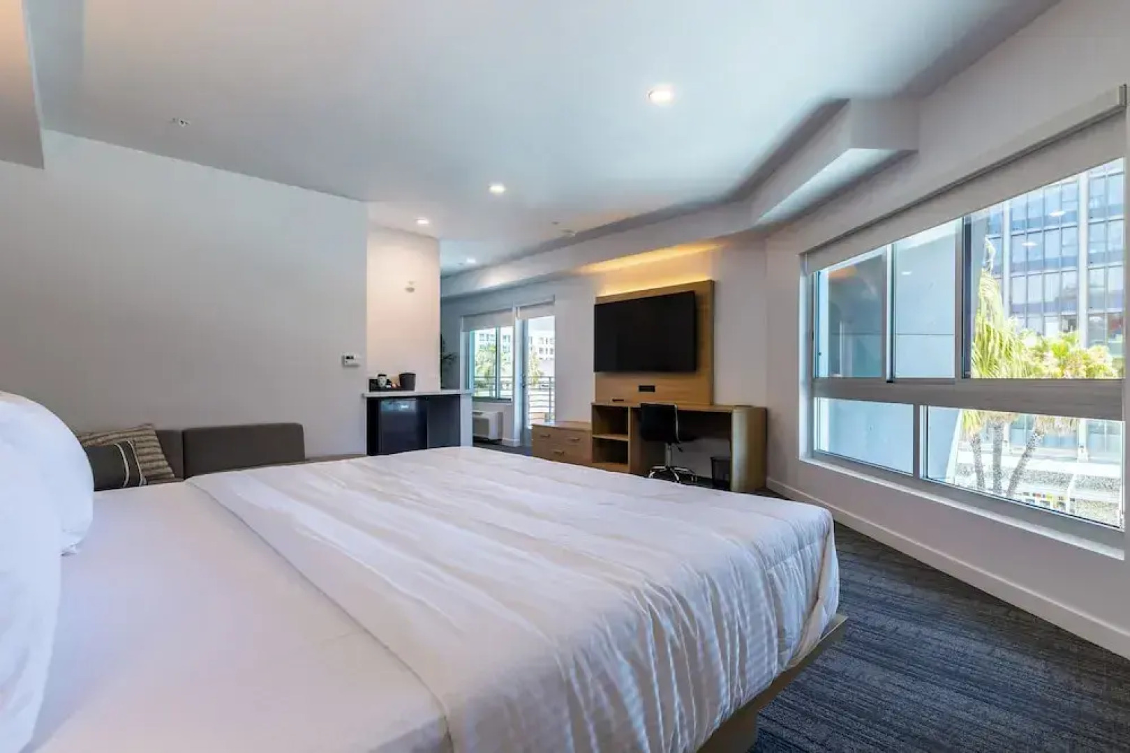 Hotel Mai Downtown Long Beach