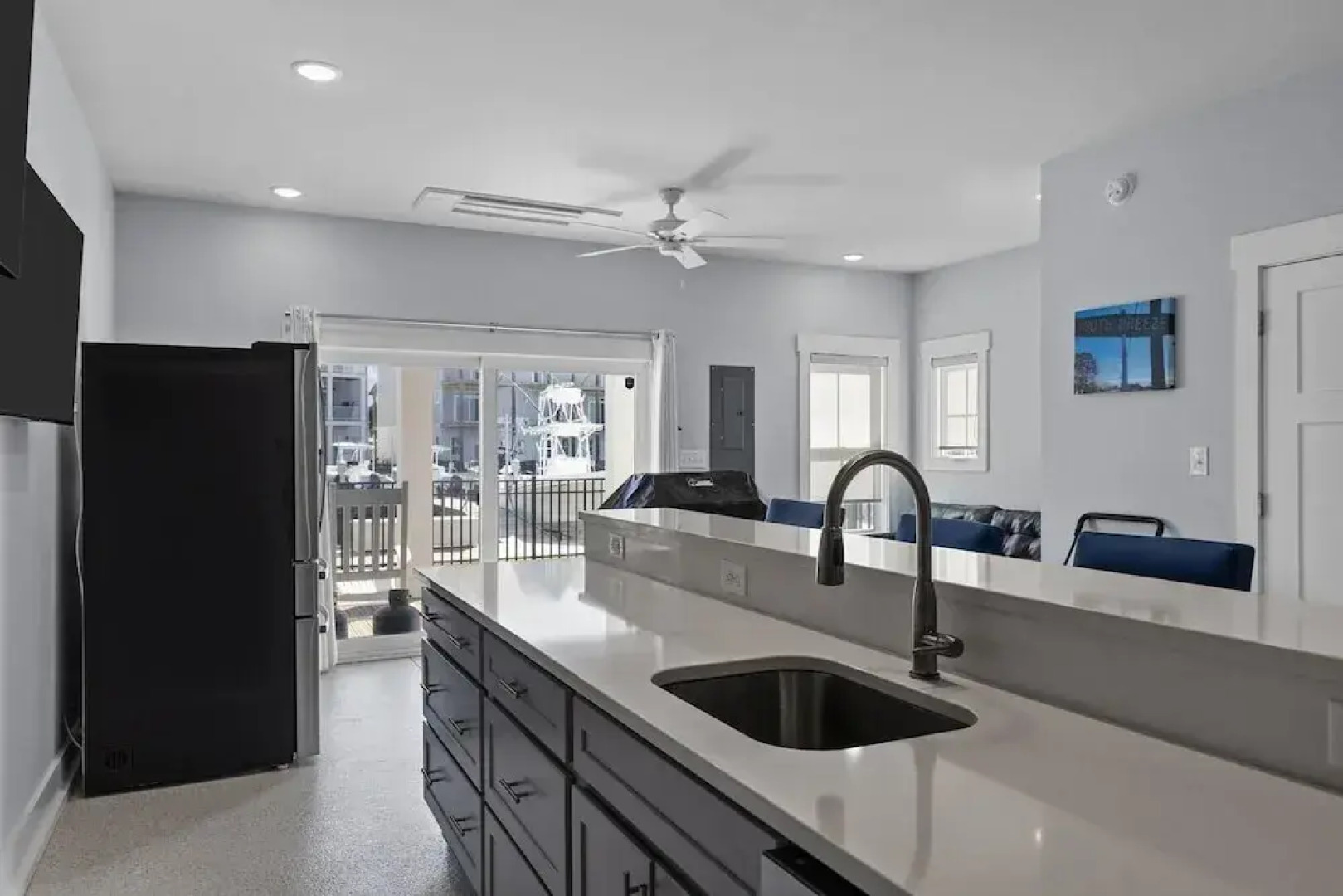 South Breeze 3 Bedroom Townhouse by RedAwning