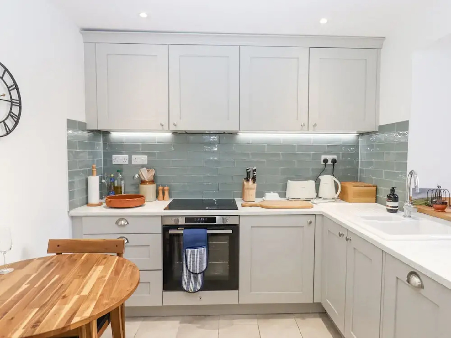 The Cottage on The Square