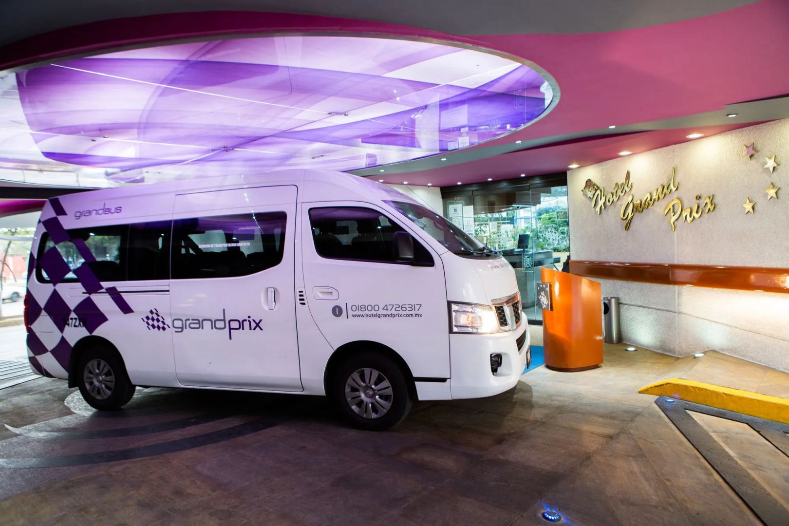 Grand Prix-WeEnjoyHotels-Aeropuerto