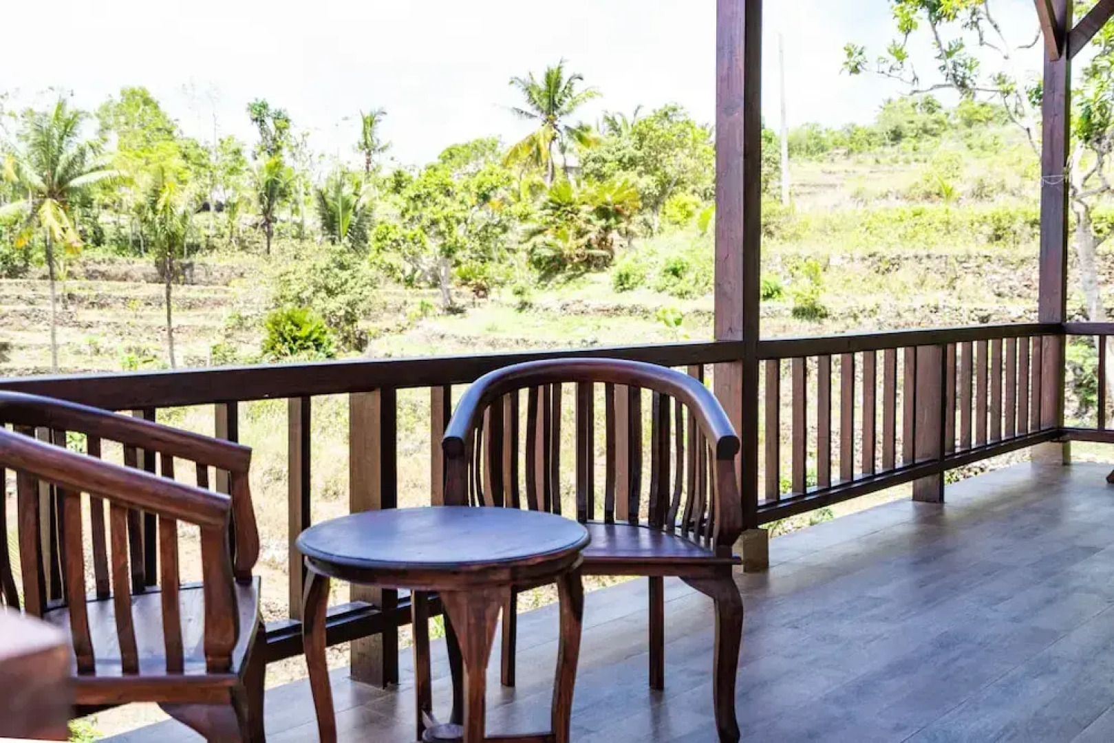 Pini Sentana Village