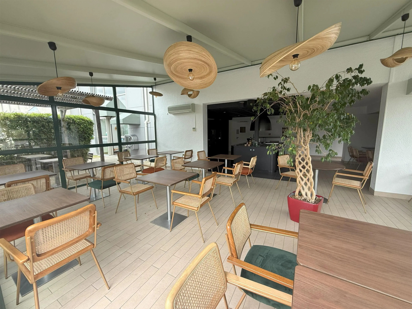 Sure Hotel by Best Western Valence Nord