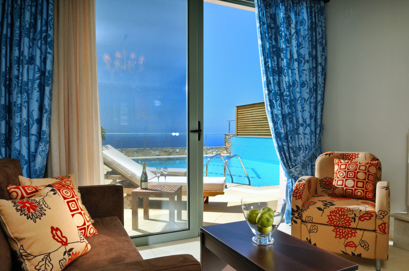 The Noverian Scenic Crete Hilltop Villa Resort & Spa