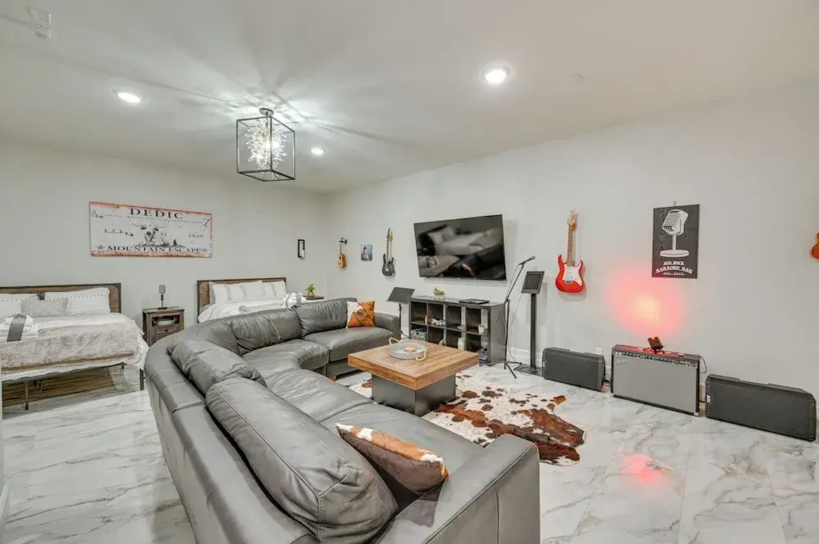 Sedona Retreat w/ Patio, Bar & Swim Spa!