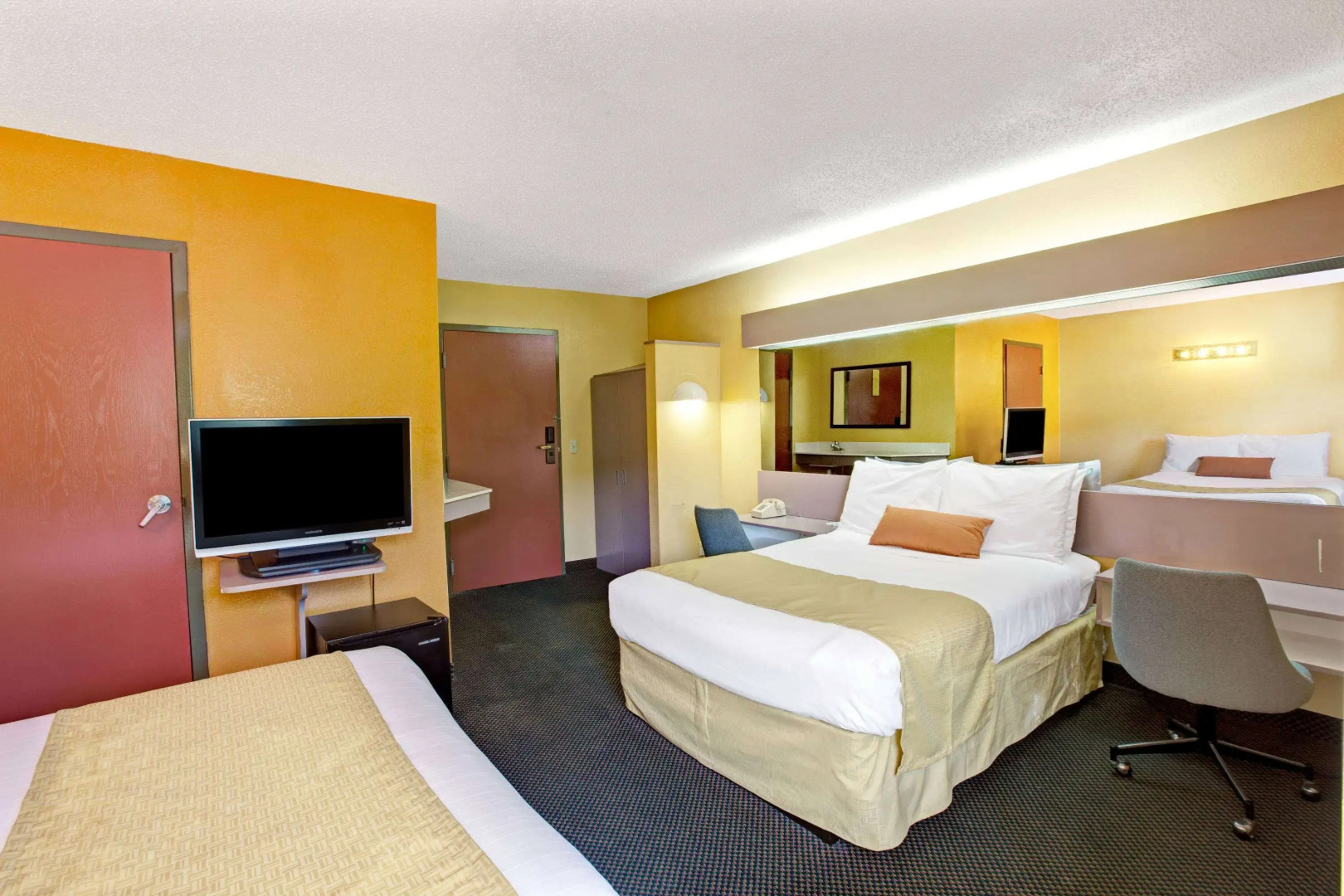 Microtel Inn & Suites by Wyndham Gatlinburg
