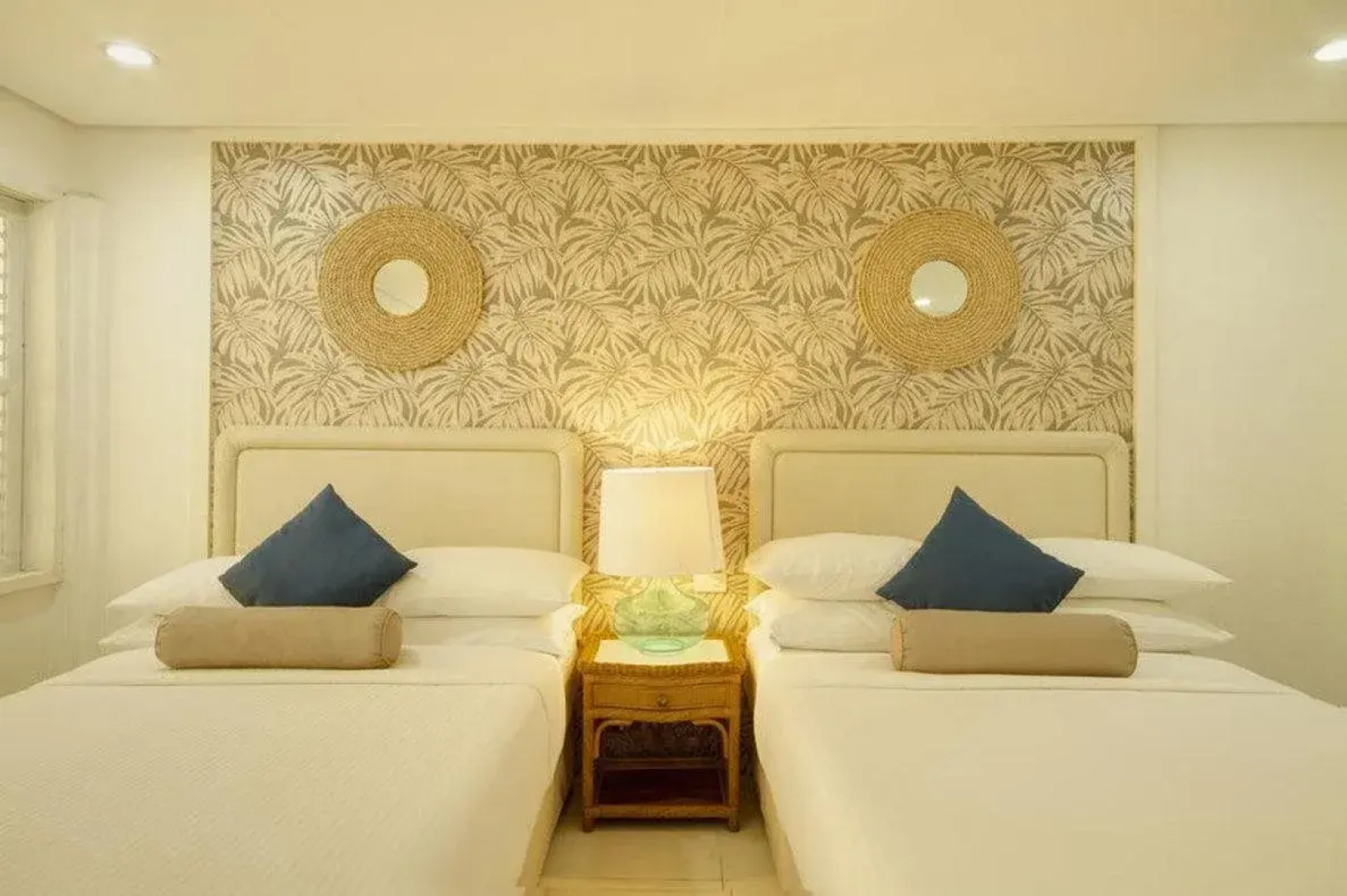 Sta. Monica Beach Club