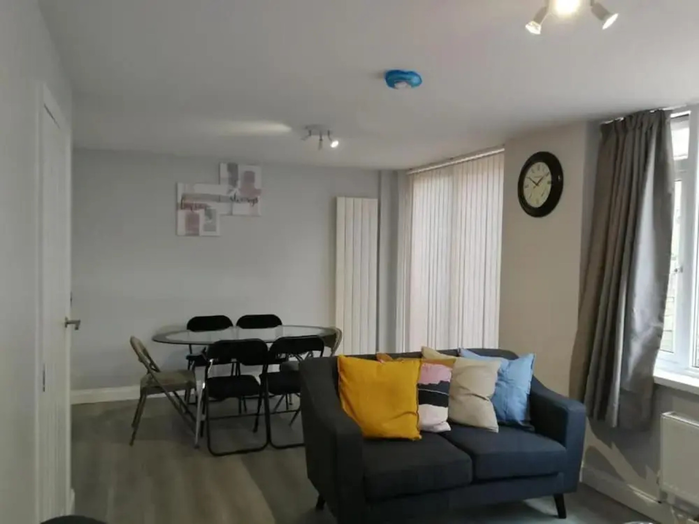 Bluewater House - Immaculate 4-bed in Greenhithe