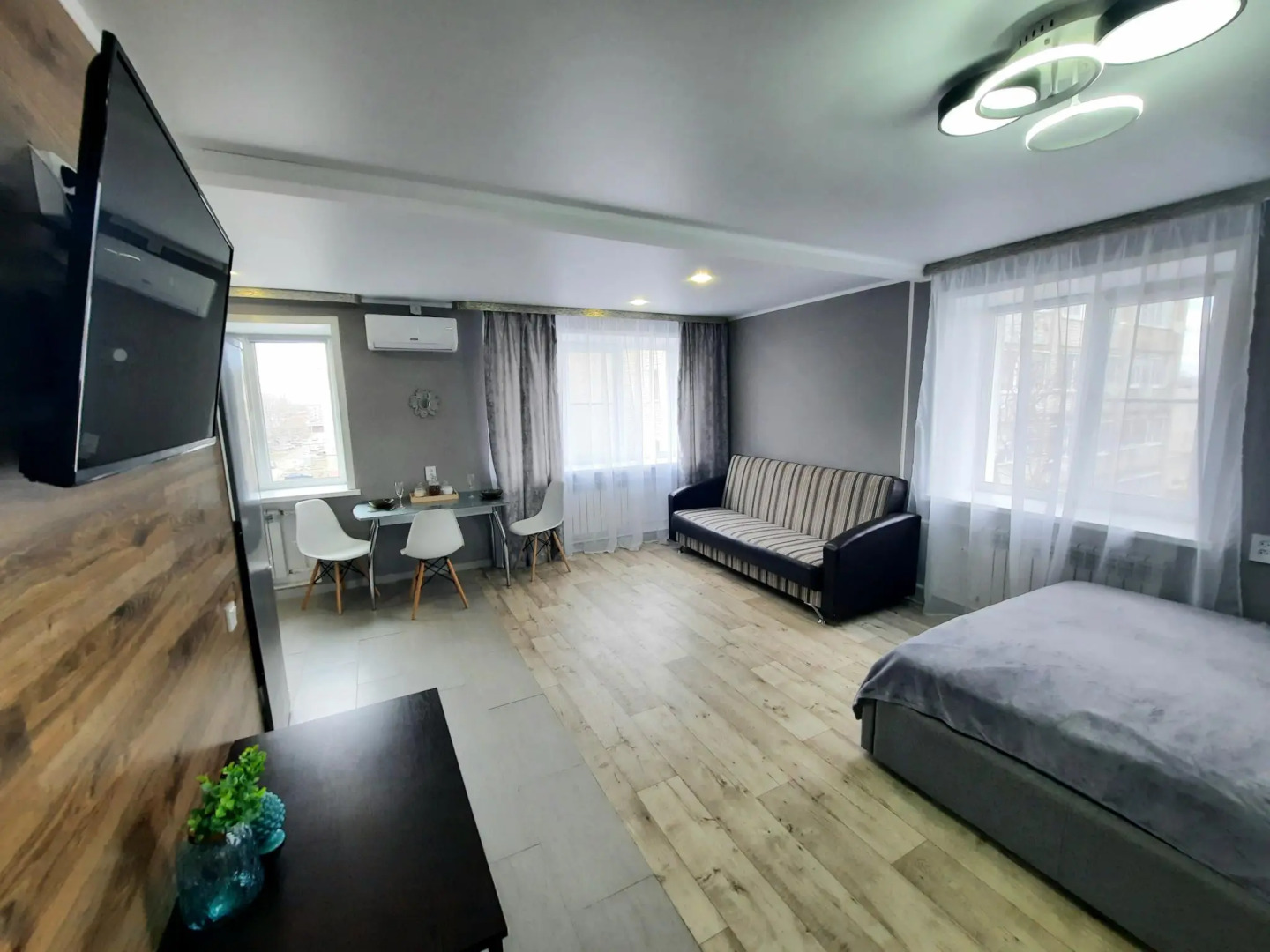 Odeyalkin (Одеялкин) на улице Софинского