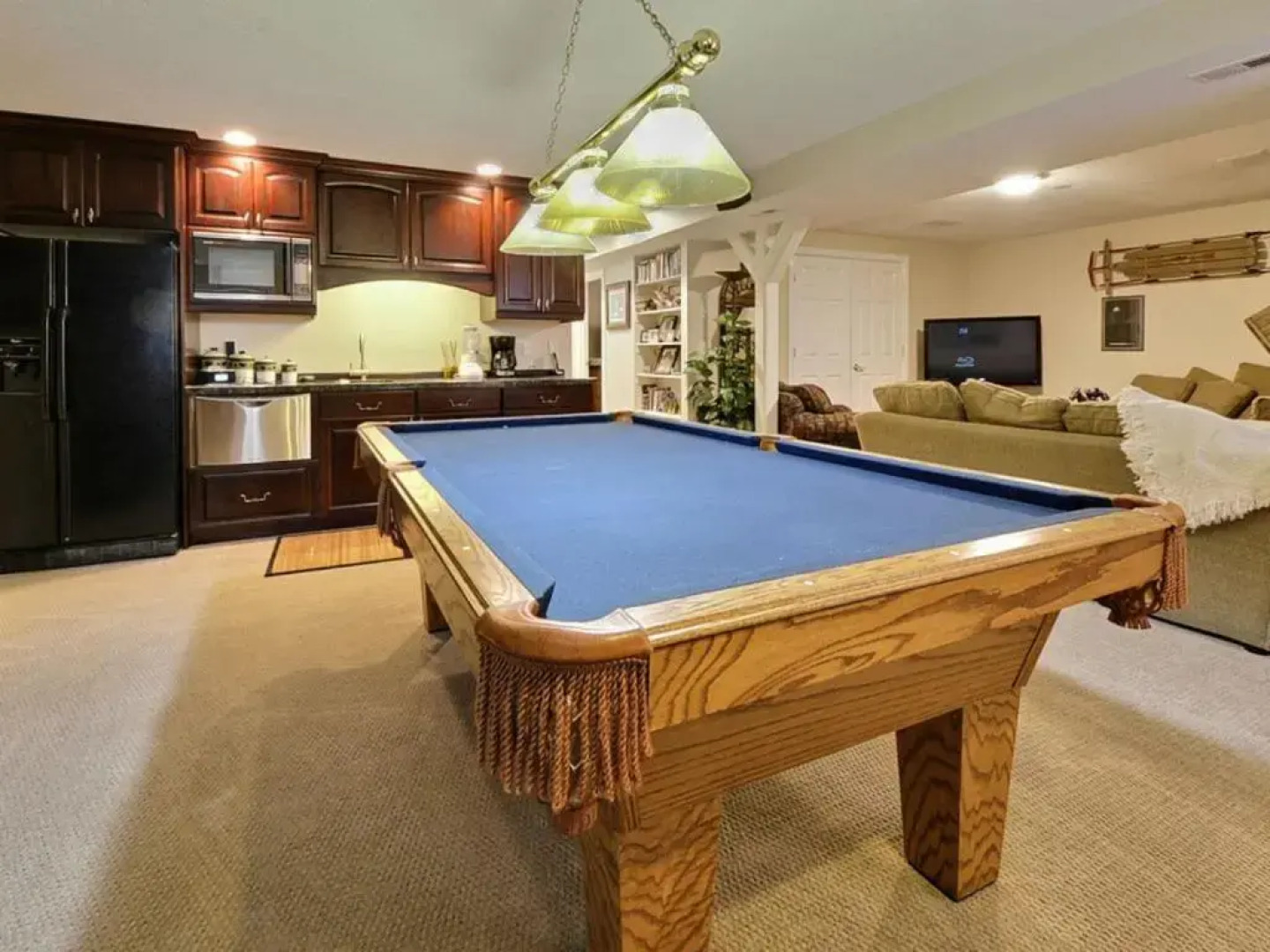 Luxury Townhome at the Canyons by AvantStay Located in Historic Park City w Hot Tub