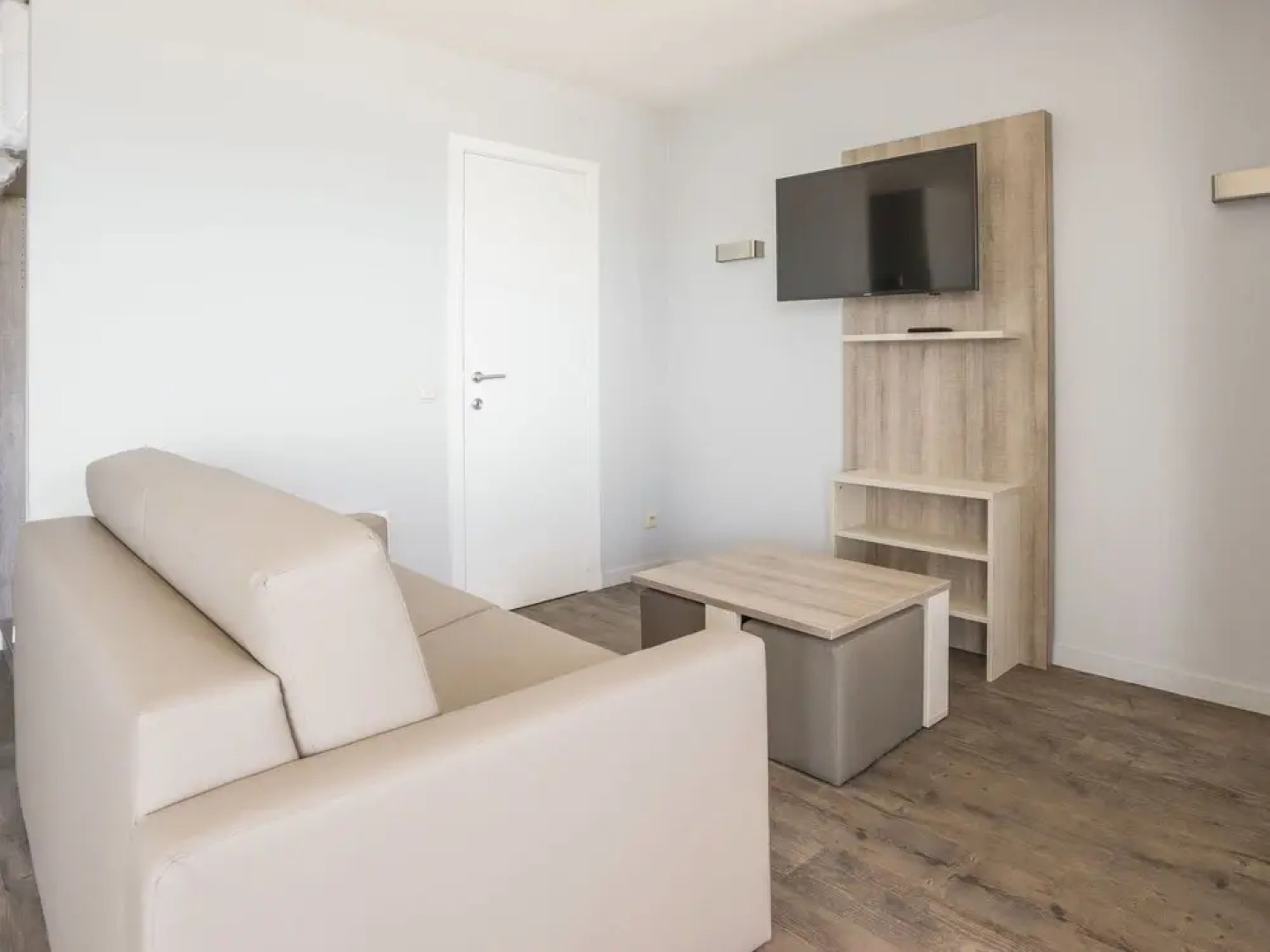 Comfortable Apartment With sea View