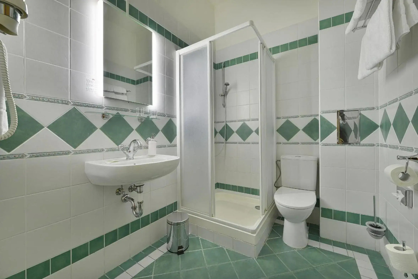 Maximilian Lifestyle Resort