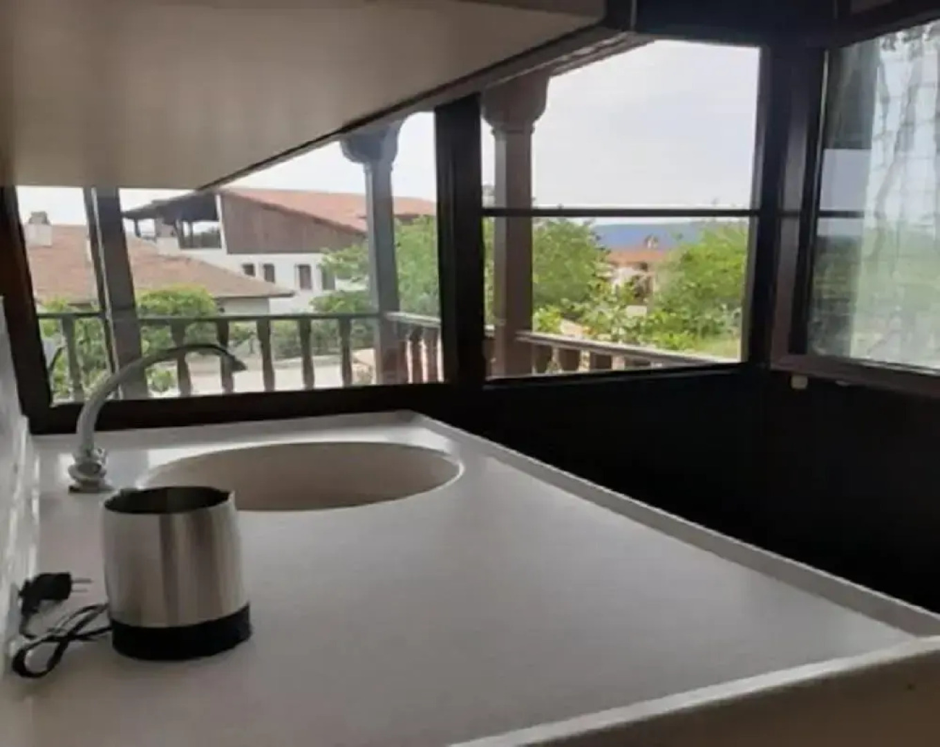 Moonhouse Apartments