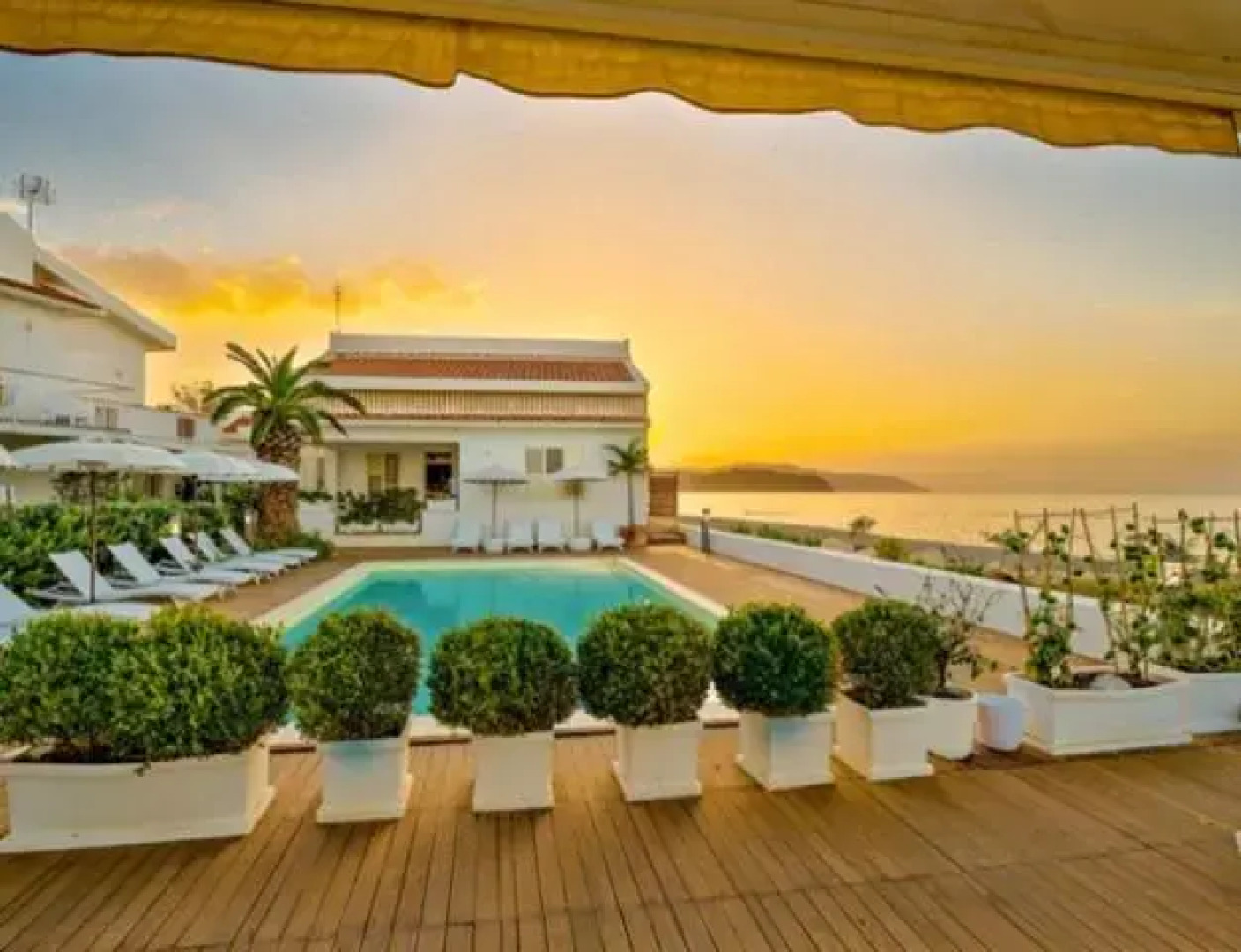 Ancora Bianca Beach Residence