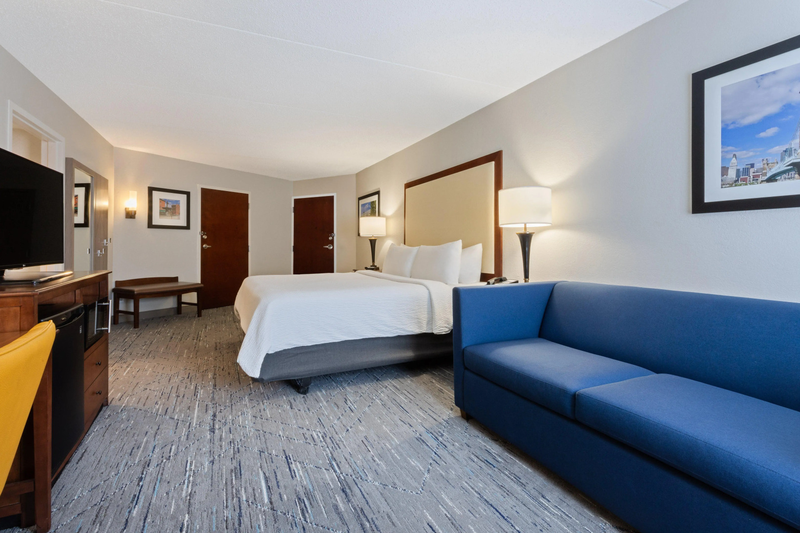 Holiday Inn Express & Suites Cincinnati Riverfront by IHG