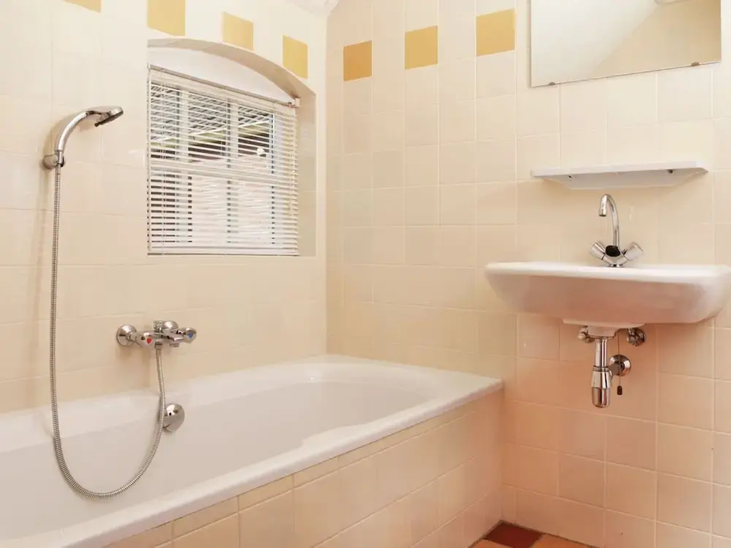 Pleasantly Holiday House is Situated on a Farm