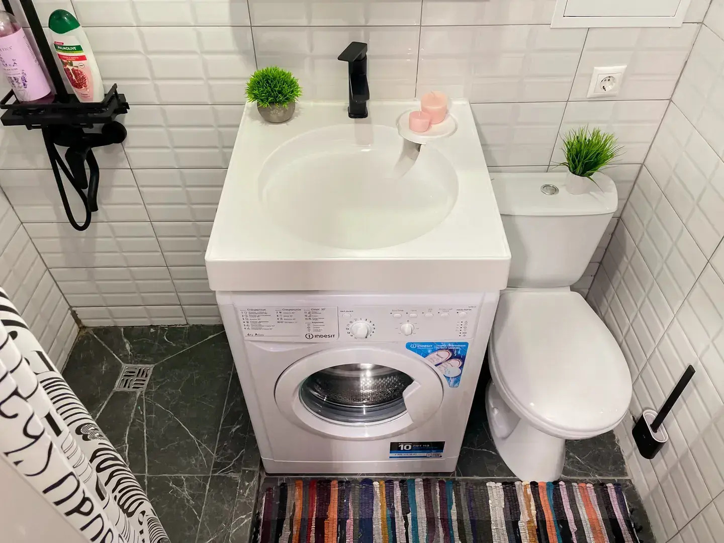 Dayker City на аллее Первой Маевки