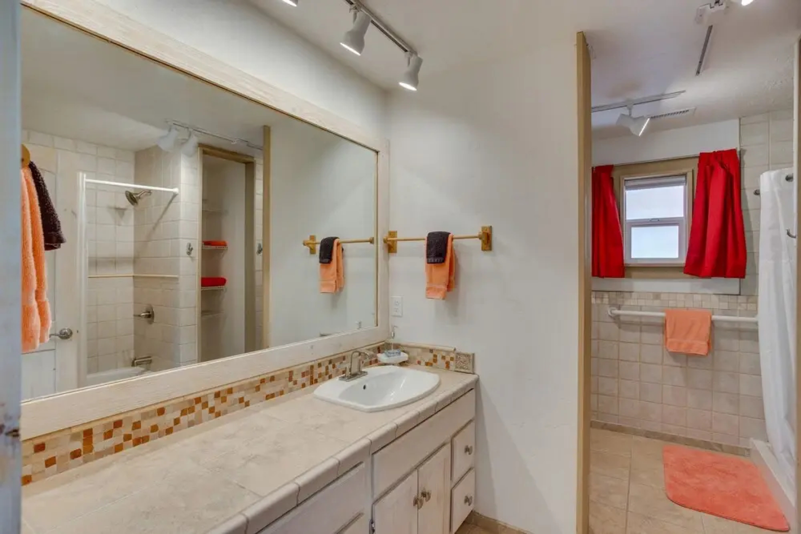 Beautiful Ouray Home w/ Patio - 3 Mi to Downtown!